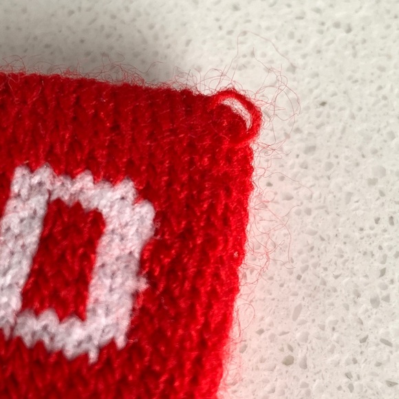 "Blood Yelp & Tears" Slogan Yelp-Branded Knit Wristband [Pair] - Picture 2 of 4